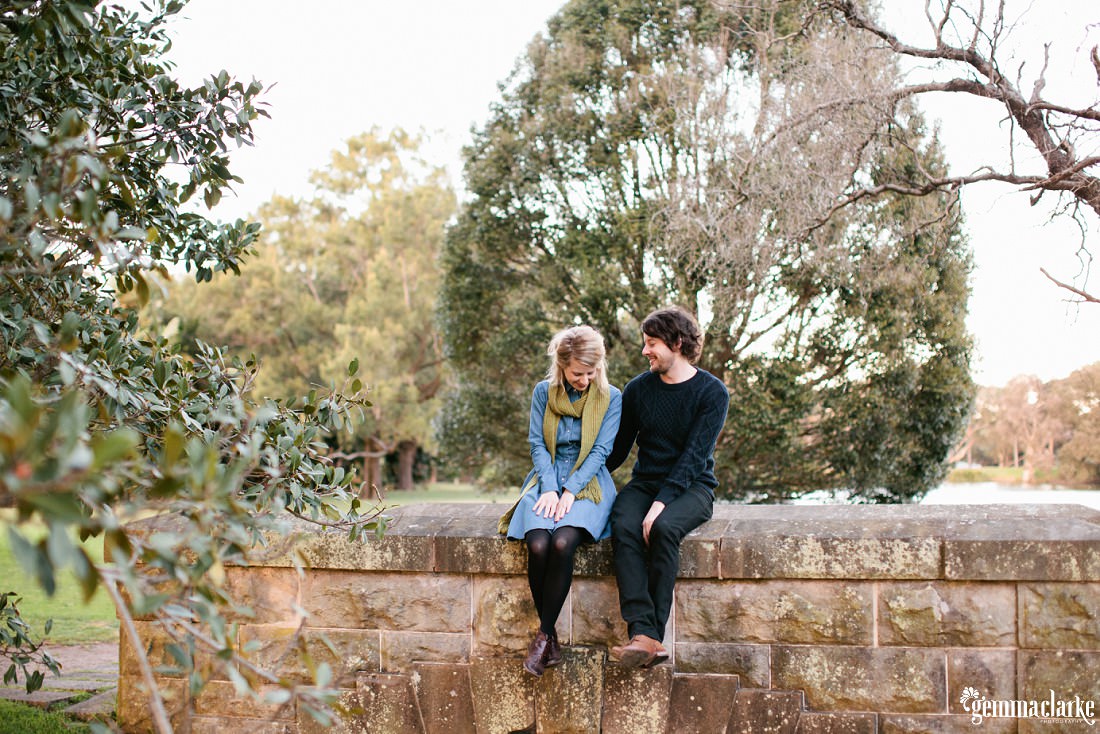 gemmaclarkephotography_winter-portraits-in-centennial-park_leah-and-tim_0001